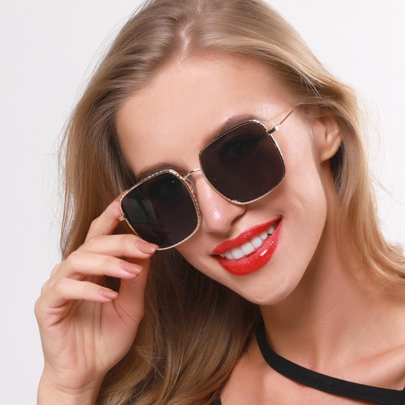 

TEENYOUN Women Retro Square Sunglasses Luxury Gradient 2021 Sun Glasses Vintage Metal Punk Color Shades Eyeware