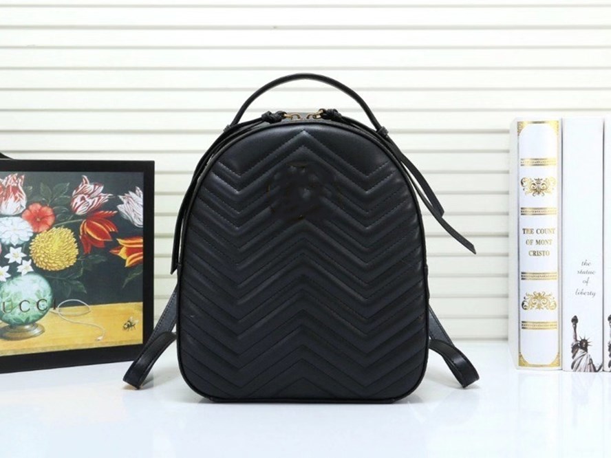 

Handbag fashion bags lady backpack diamond Genuine Leather Backpack with letters fashion bags backpack, Black