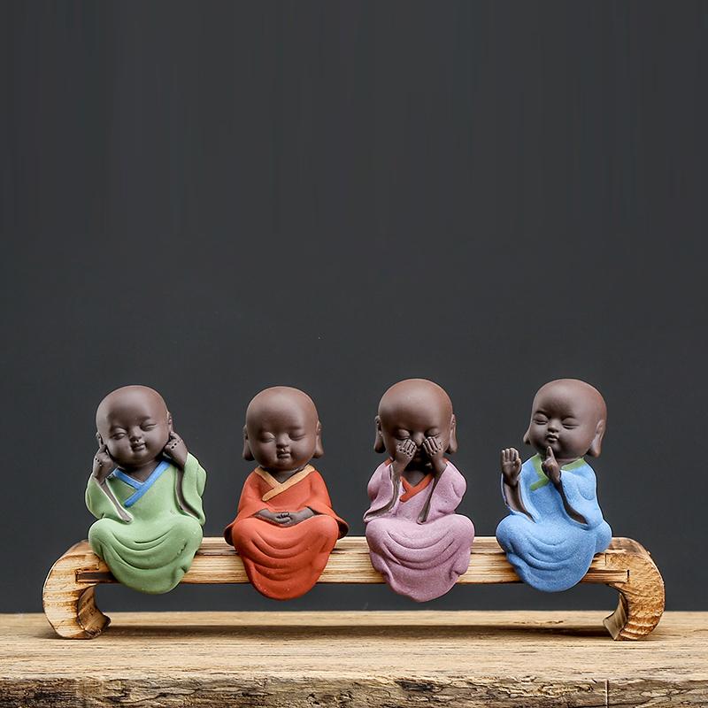 

The 5 In 1 Monk Set Pet with Wooden Stool for Home Decor Ceramic Miniatures Figurines Garden Fleshy Pot Decoration
