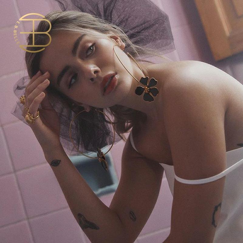 

2020 Fashion Exaggerated Red Pink White Black Enameled Flower Charm Oversize Gold Hoop Earrings For Women Floral Earring