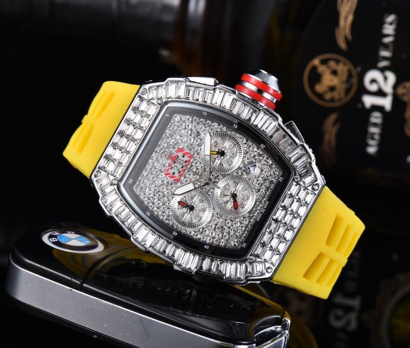 

high quality Man rubber case 43mm Black strap function watch