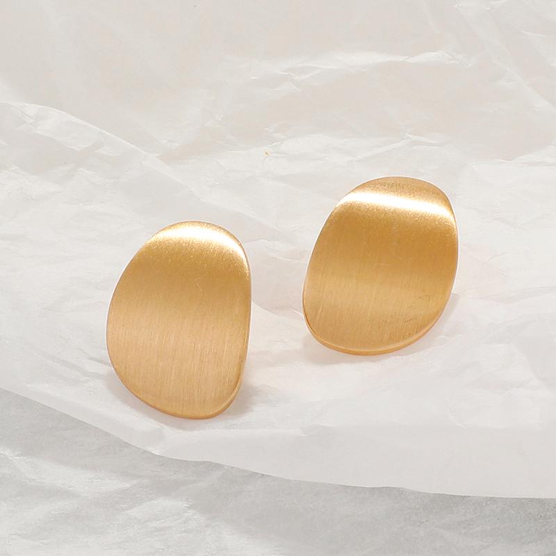 

Dangle & Chandelier AENSOA Luxury Gold Color Oval Metal Cute Stud Earrings For Women Fashion Party Jewelry 2021 European Small Brincos