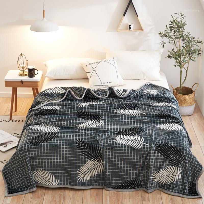 

41 High quality Thicken plush bedspread blanket 200x230cm High Density Super Soft Flannel Blanket to on for the sofa/Bed/Car1