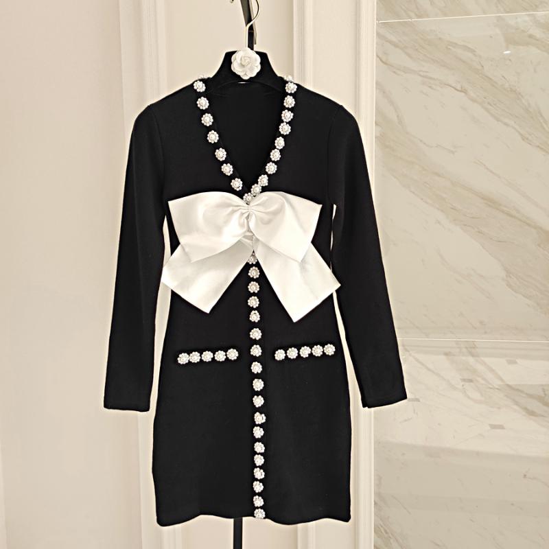 

Temperament Heavy Industry Beaded Stereo Bow Slim V-neck Knitted Hip Dress Women 1125, Black