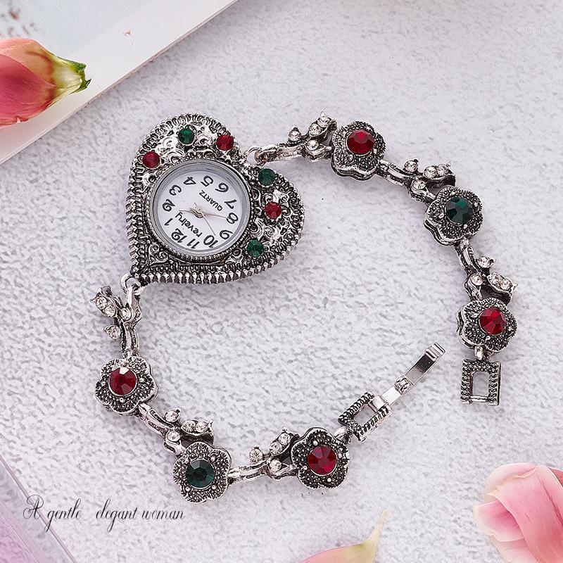 

Wristwatches Watch Women Brand Vintage Heart-shaped Bracelet Watches Casual Small Colorful Wristwatch Ladies Quartz Clock1, White