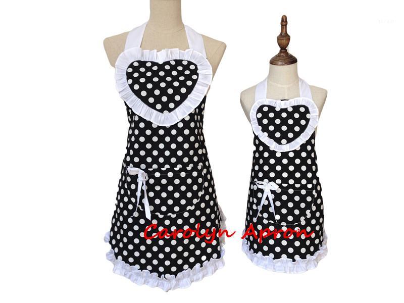 

Mother and Daughter Retro Polka Dot Cotton Apron Mommy and Me White Ruffled Kitchen Apron Cooking Avental de Cozinha Divertido1