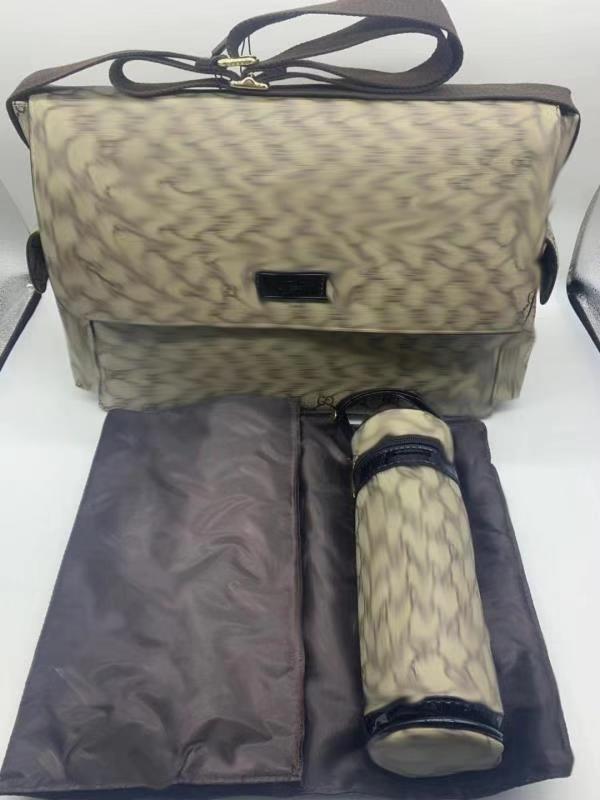 Baby Designer Sacs Couches Sac à couches Sac à soins infirmiers avec interface USB Grande capacité Nappy étanche Sac de sac à napper Maman Matern