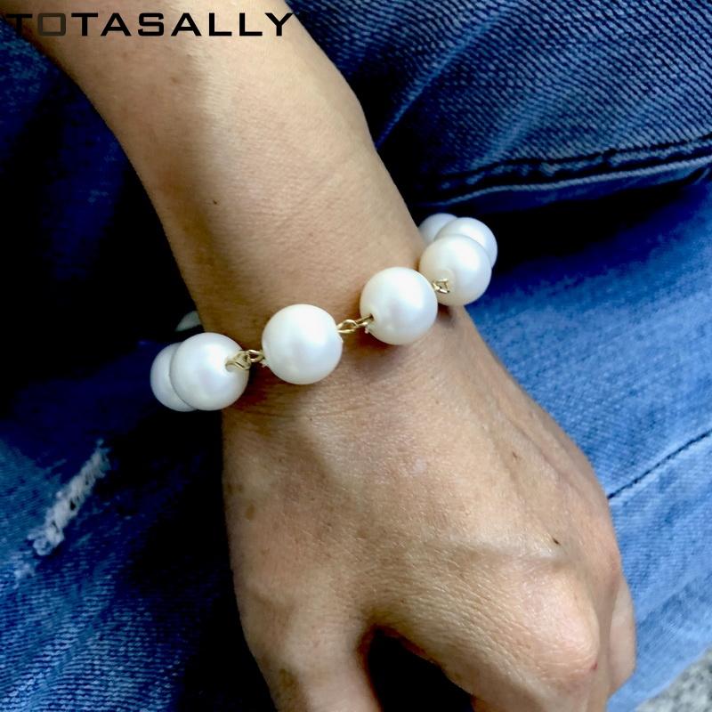 

TOTASALLY 2020 Hot Baroque Simulated Pearl Beaded Bracelet Charms Bracelets Bangles for Women Ladies Jewelry Gift