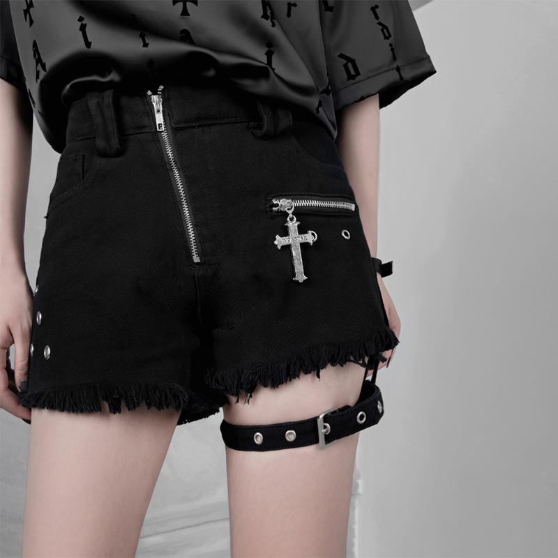

Punk Denim Shorts Women Dark Fashion Gothic Girl Chic Zipper Sexy Cross Ring Hanging Bandage High Waist Shorts Summer Fashion, Black shorts