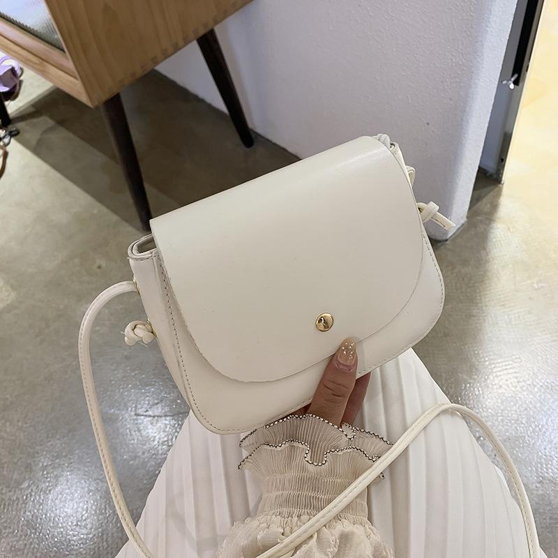 

New summer 2021 messenger bag, Dark brown