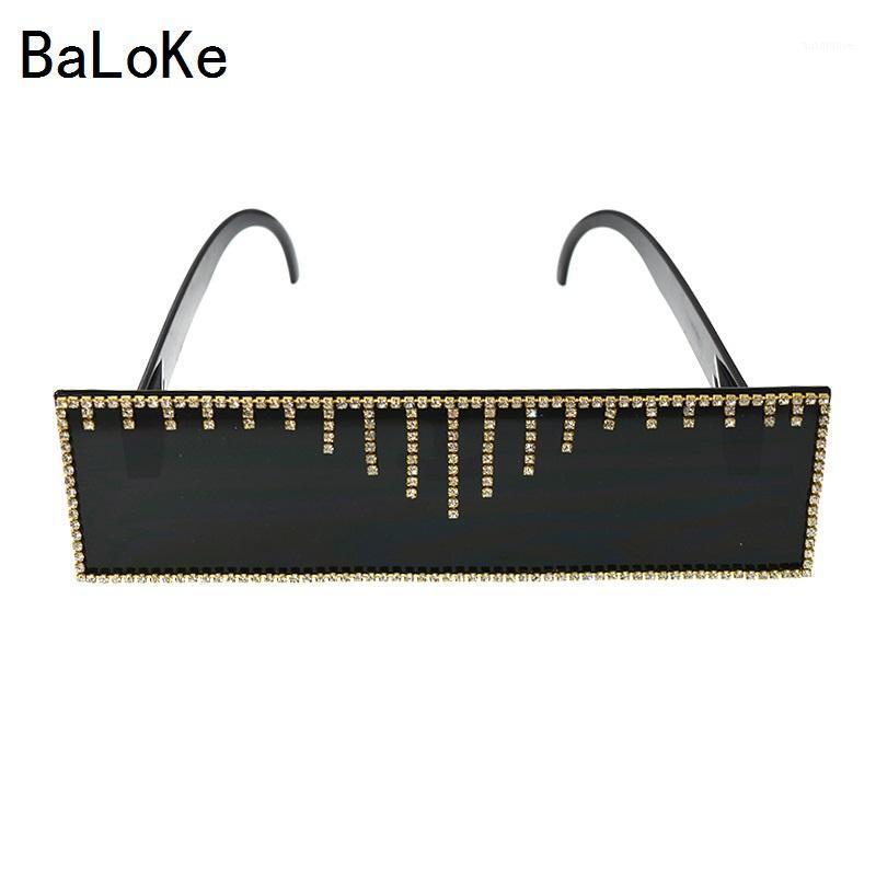 

Baroque Women Crystals Square Sunglasses Classic Brand Designer Classical Shades Sunglasses Coating Mirror Flat Panel Lens1