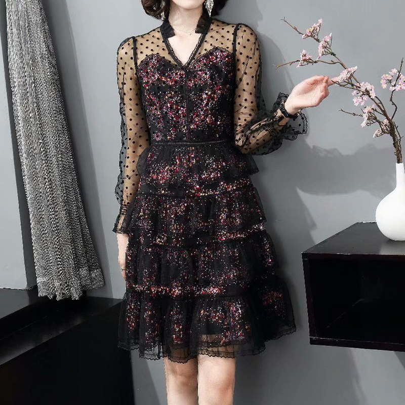 

2021 Summer New Sexy Style with Low-down Tulle Polka Dot Curly Sequins Fine-fitting Temperament Long-sleeve Women's High-quality Dress 22vr, Multiple
