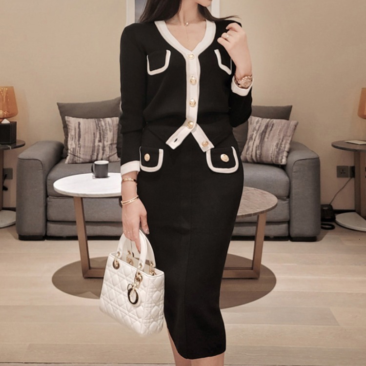 

2021 New Two-piece Suit Winter Korean Style in V-block Cardigan Mesh Skirt Hip Joint PG4F, Red