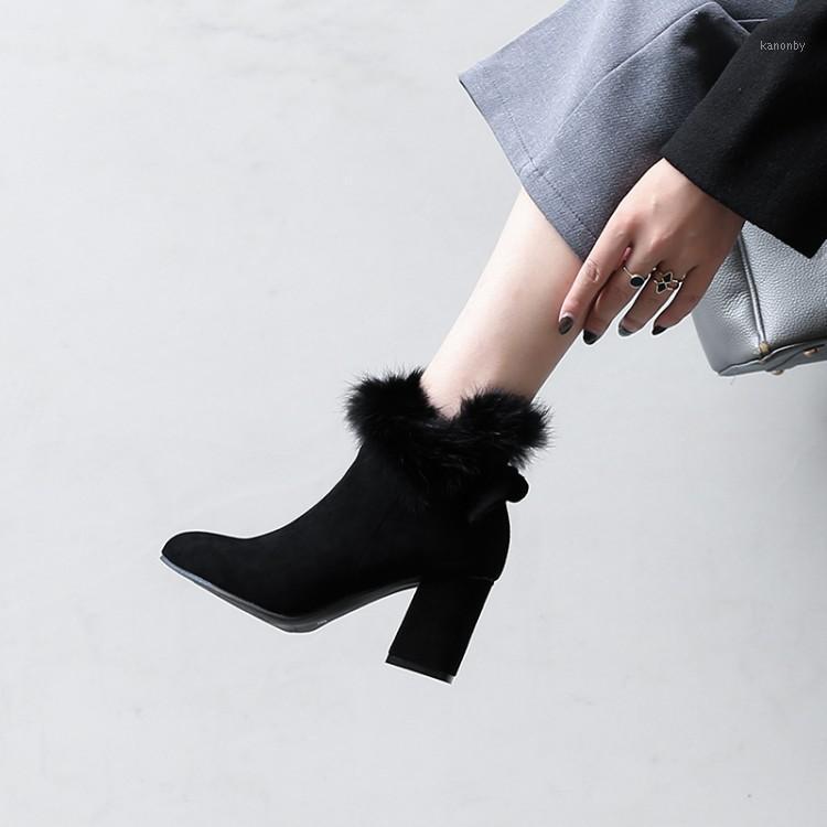 

Big Size Coarse-heeled gray -hair boots with side zipper and fur-wool snowy boots1, Black