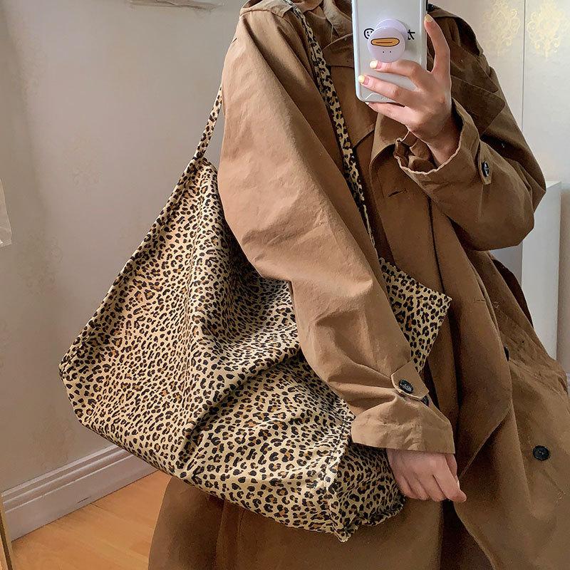 

ins official website Korean women's leopard print bag chic canvas bag loose shoulder portable large capacity tote, Cream color