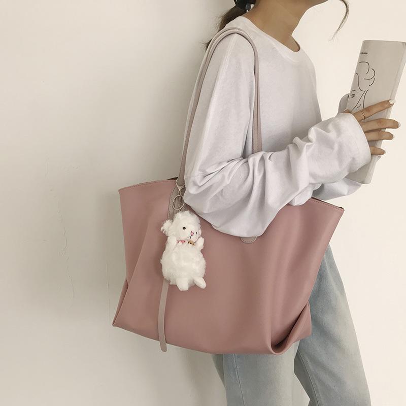 

Ladies Large Capacity Bag 2020 Korean Fashion Girls Kawaii Pink Shoulder Bag With Pendant Leather Shopping Womens Tote, Black no pendant