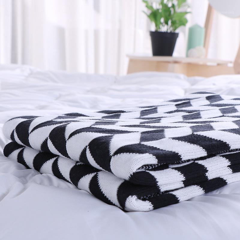 

Warm Blankets Warm Plush Blanket Super Soft Blanket on the Bed Home Plane Travel Throws for Sofa1