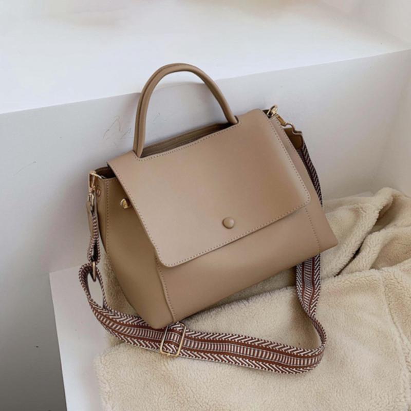 

Pu Leather Crossbody Bag For Women 2021 Winter Solid Color Shoulder Messenger Bag Lady Chain Travel Small Handbag Crossbody, Khaki