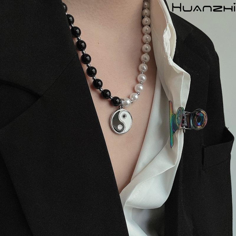 

HUANZHI 2020 New Punk Hip Hop Black white Imitation Pearls Choker Tai Chi Yin Yang Metal Necklace for Women Men Couple Jewelry