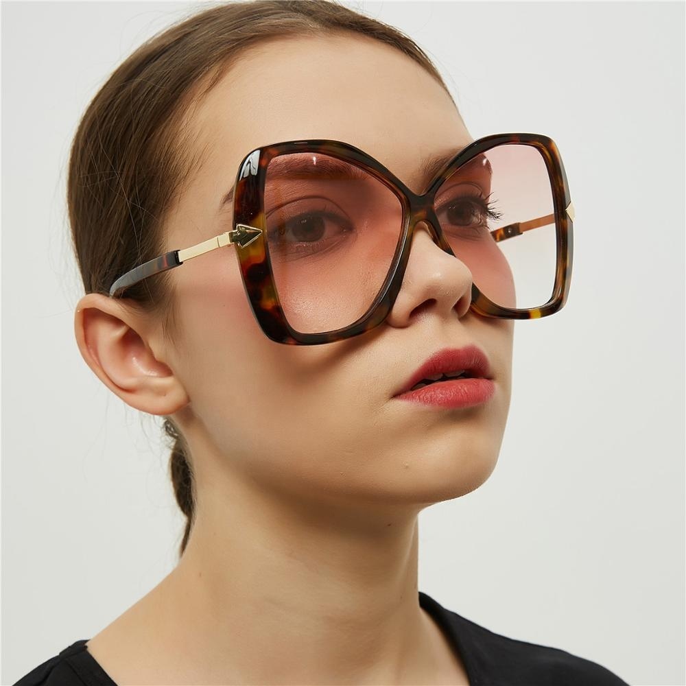 

2020 Designer Brand Transparent Big Oversize Butterfly Frame Sunglasses Women New Arrival Fashion Party Luxury Festival