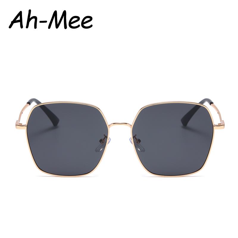 

Sunglasses Oversized Square Women's Retro Brand Designer Fashion Lady Sun Glasses Vintage Alloy Classic Shades UV400 Eyewear