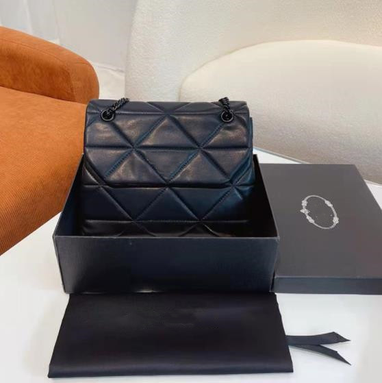 

2022 family Korean fashion Lingge embroidery single shoulder bag Pujia messenger bag chain bag, Black