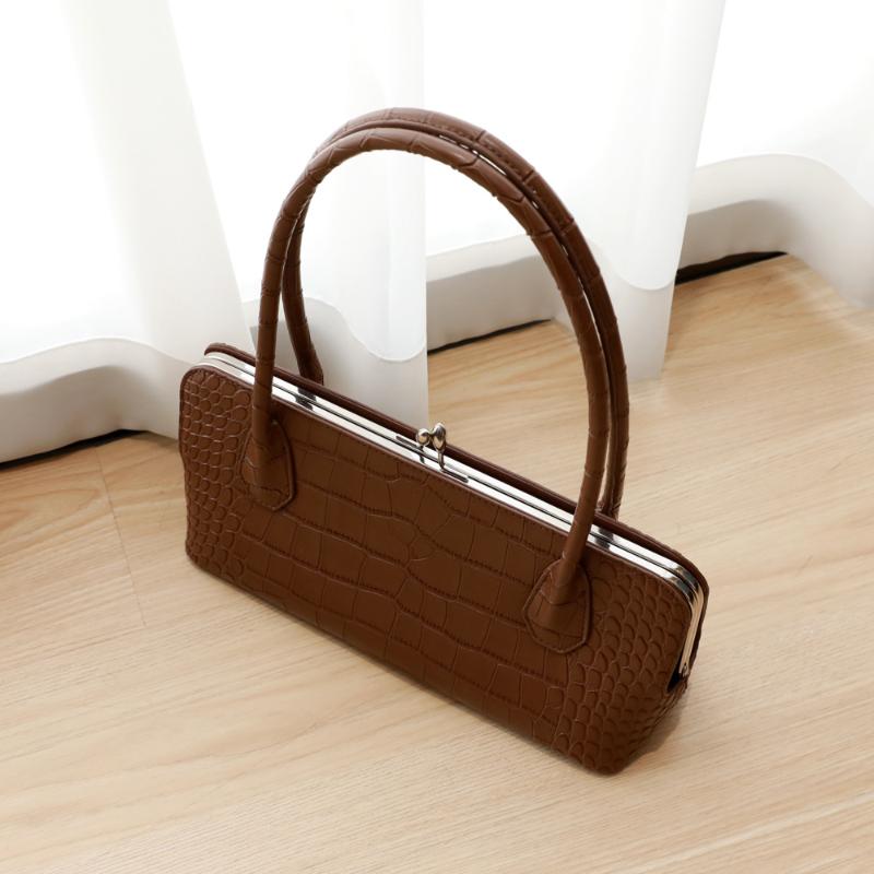 

2021 new retro fashion leather crocodile pattern clip bag underarm bag shoulder female, Black
