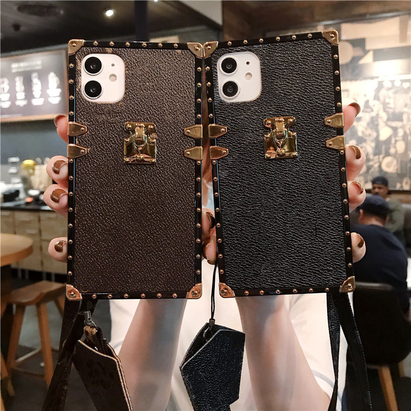 

Designer IPhone 11Pro Max Case with Lanyard Strap for Iphone 11 11Pro Xsmax XR 6 7 8plus Anti-fall Retro Printing Case, Black