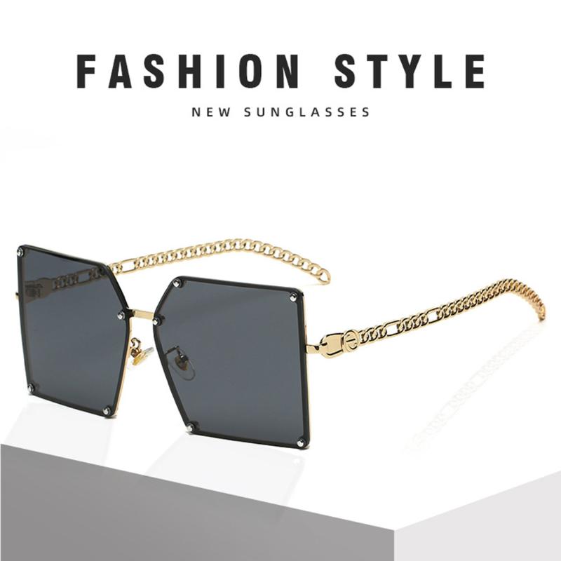 

New Fashion Oversize Gradient Sunglasses For Women Vintage Alloy Chain Frame Rivet Square Sun Glasses Female Elegant Shades