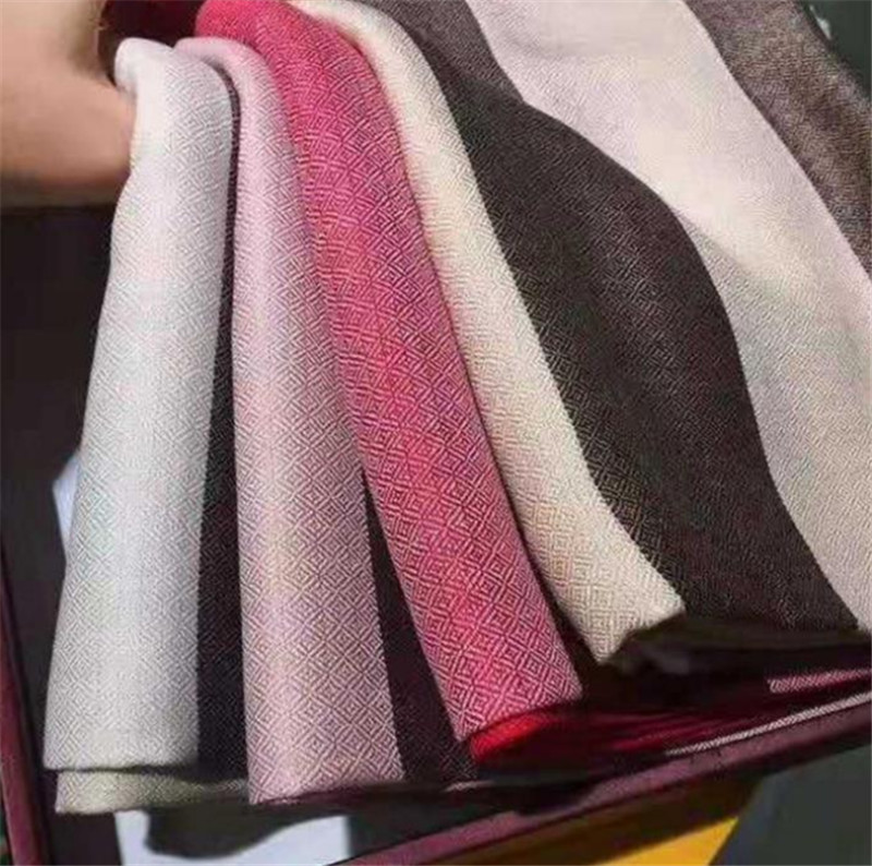

Hot Scarf For women Pattern cotton Plaid Scarfs Thin style Size 180X70CM