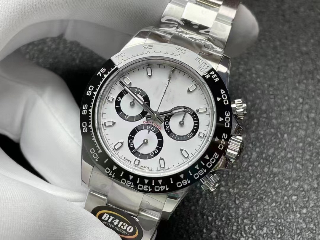 

BT factory watch diameter 40 mm thick 12.2 mm equipped with 4130 movement minute second timing display power storage :72 hours sapphire mirror 904 fine steel, As shown