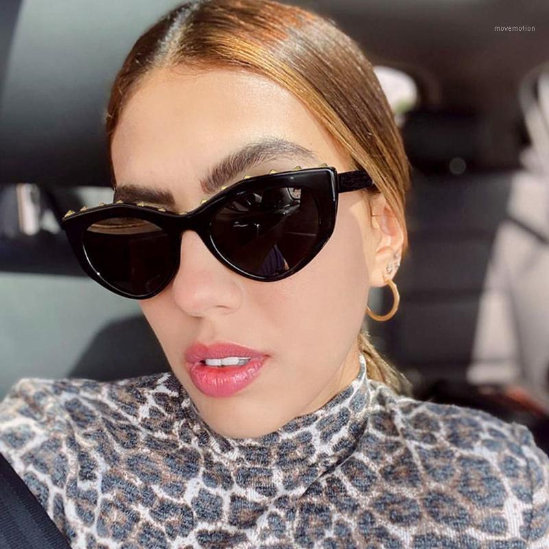 

Retro vintage women's Sunglasses Sexy Cat eye Fashion Rivet luxury designer female glasses 2020 sunglasses woman oculos1