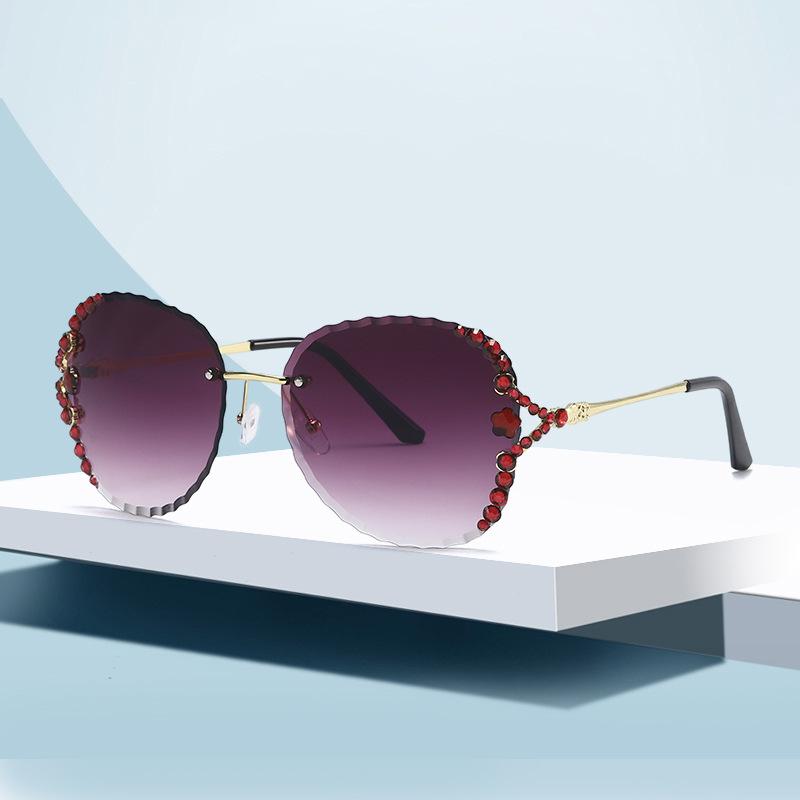 

Sunglasses 2021 Luxury Trendy Woman Diamond High Quality Personality Frameless Trimmed Sun Glasses UV400 Oculos Feminino