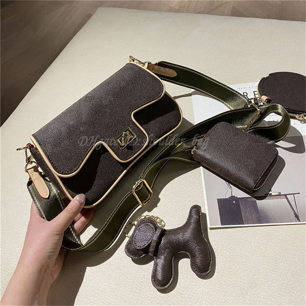

2021 SS Artwork Women Fashion Handbags Classic Retro Pattern Letters Shoulder Bag Little Bread Circular Coin Wallet Jacquard Straps Cross