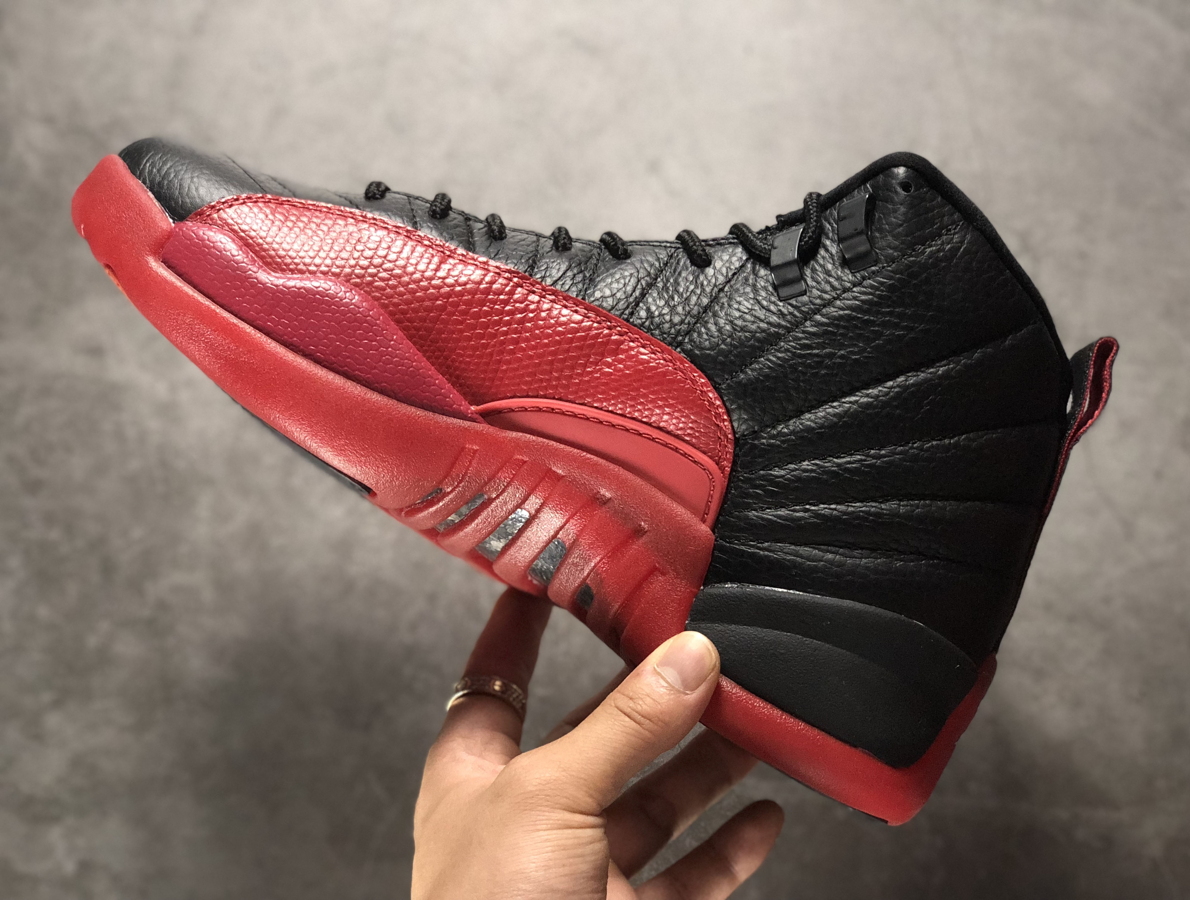 

Top Quality Jumpman 12 Flu Game Basketball Shoes 2021 Black Red Real carbon fiber Big Size Gym Sport Mens luxurys Designer Sneakers, #1