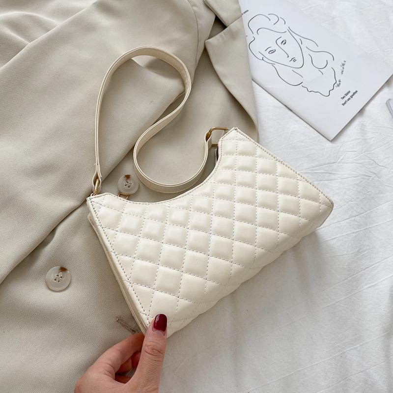 

2021 new underarm bag Lingge small fragrance shoulder bag