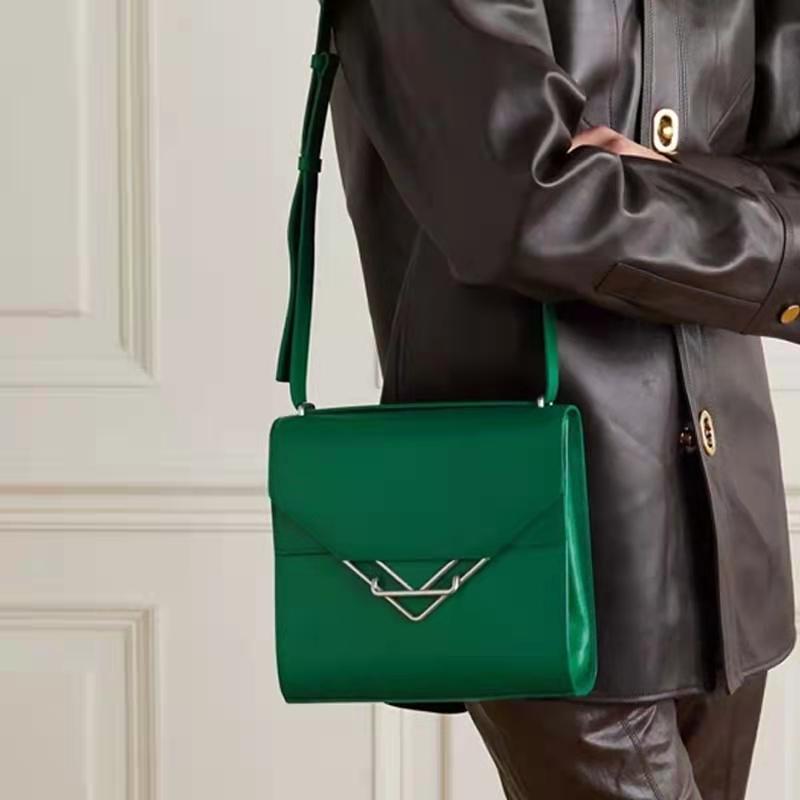 

High Quality Genuine Leather Handbag 2021 New Fashion Casual Women Shoulder Messenger Bag Female Simple Retro Crossbody Box Bags, Black