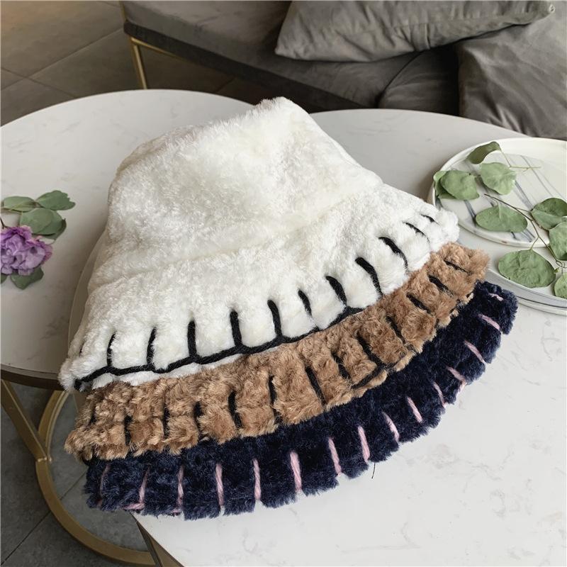 

Japanese Lamb Plush Fisherman's Hat With Small Face, White