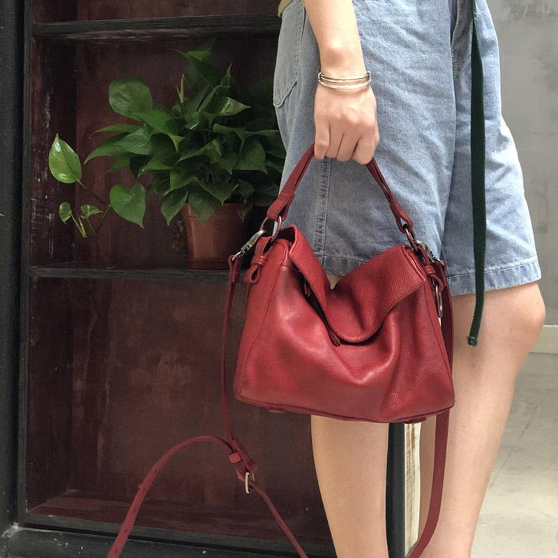 

Johnature Simple Genuine Leather Women Bag 2021 New Retro Handmade Handbag Solid Color Nature Soft Cowhide Shoulder Bags, Black
