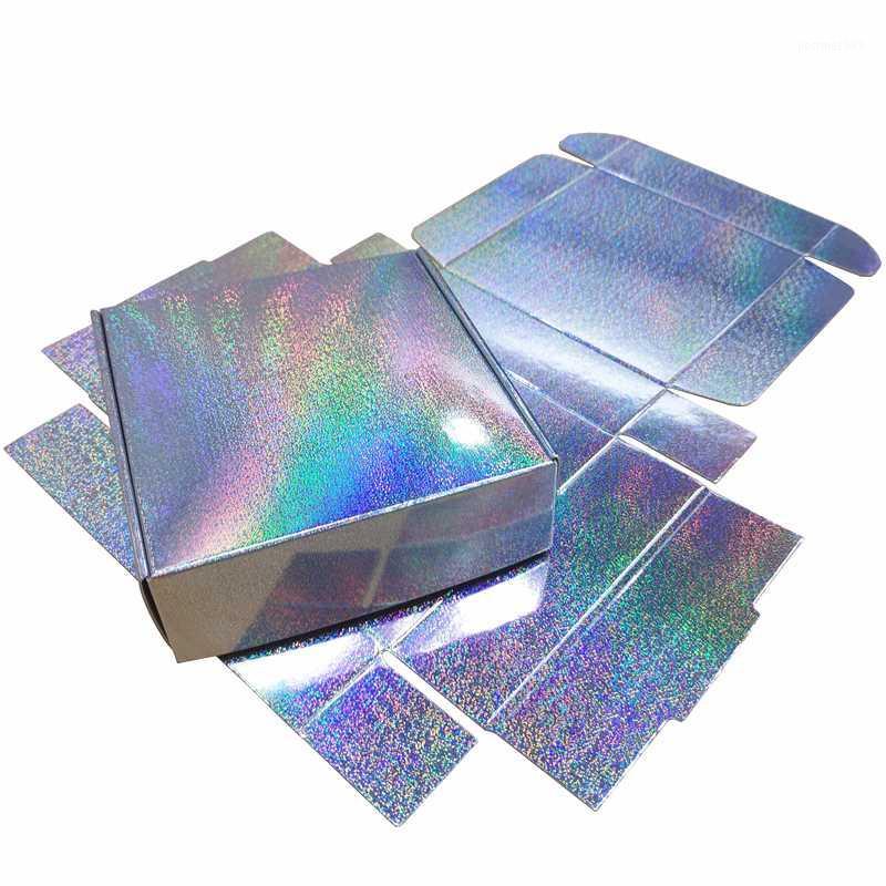

20pcs/lot Micro Dots Holographic Gift Box Silver Laser Packaging Party Favor Box 10x10x3cm Free Shipping1