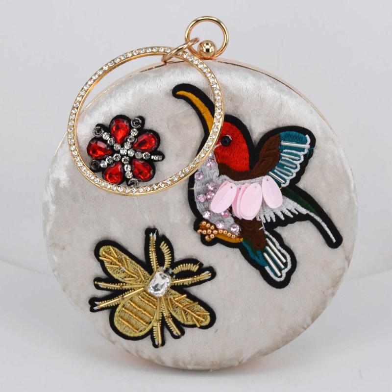 

Fashion Black Flannelette Evening Bag Roundness Wristlets bag embroidery Bird Crystal Clutch