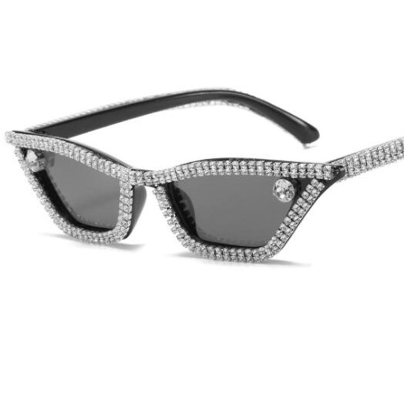 

Sunglasses Fashion Shiny Diamond Women Designer Rhinestone Sun Glasses Lady Vintage Black Cat Eye Oculos