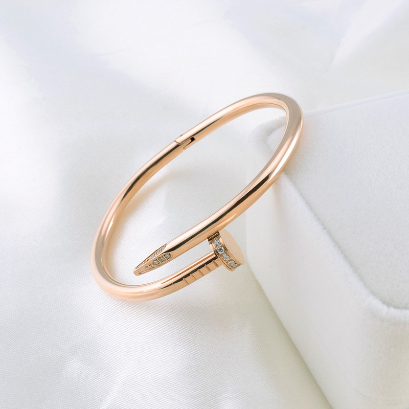 

Classic Nail Bracelet mens Bracelets Diamonds designer Bangle luxury jewelry women Titanium steel Alloy Gold-Plated Craft Gold Silver Rose Never fade Not allergic