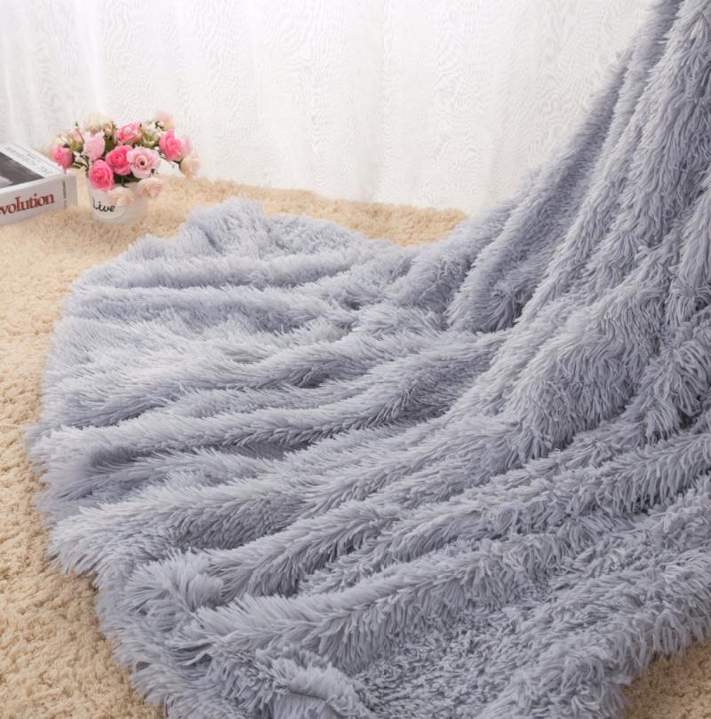 

New Fleece Blankets sofa/Bed Plush bedspread Mantas E Cobertor De Casal Children Blanket Winter Warm sofa Solid cover