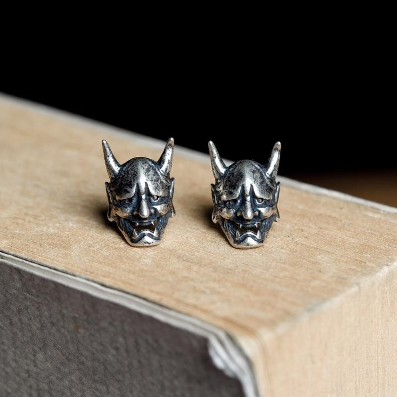 

Stud Vintage Ghost Skull Earrings Motorcycle Party Punk Biker Men Jewelry Ox Horn Mask Accessories