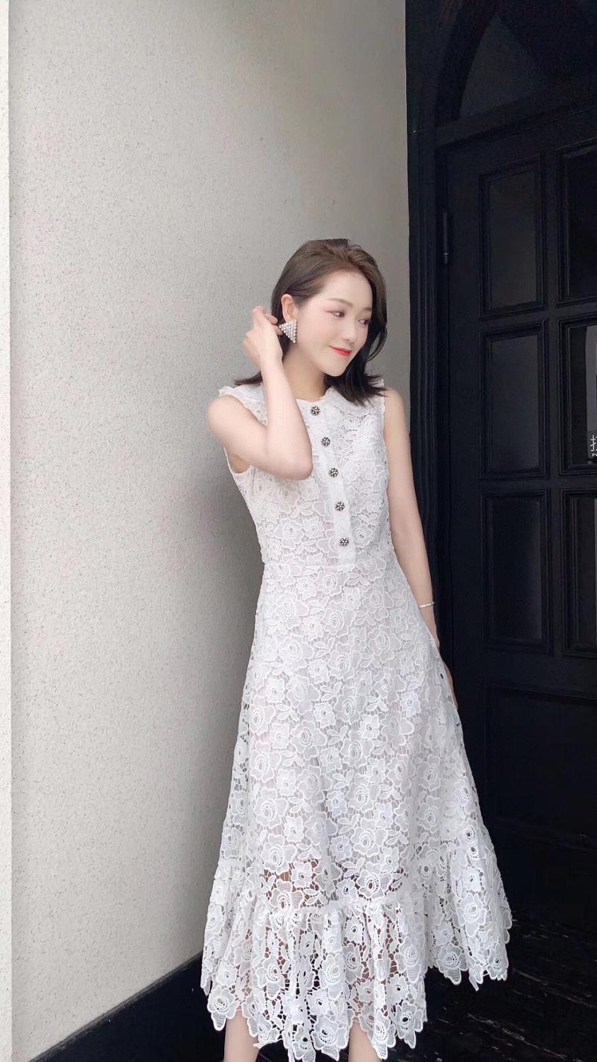 

2021 Dressed Hot Female Fall Embroidered Sleeveless Empire Thin White Summer Party Dress 7a2t