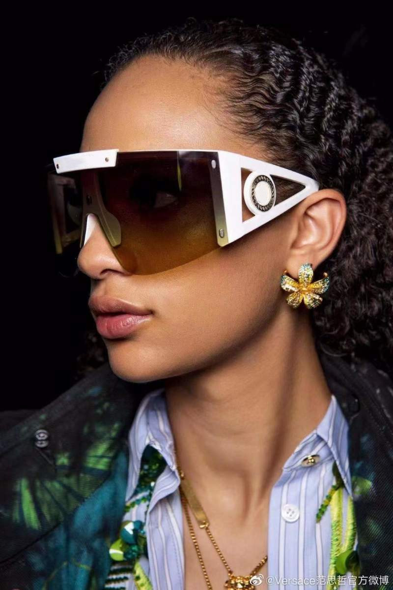 

Authentic Polarizing designer Sunglasses Retro Square Frame Frameless Sunglasses Generous Avant-garde Style Eyewear Come with case 1193