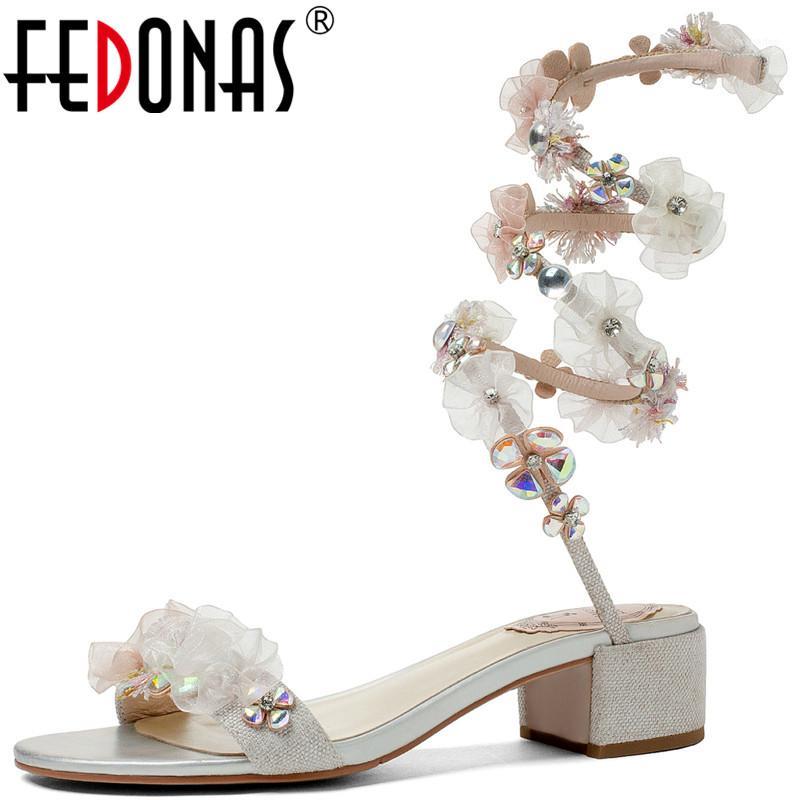 

FEDONAS Rhinestone Flowers Sweet Women'S Sandals Summer Glitters Thick Heels Pumps Summer Beautiful Party Wedding Shoes Woman1, Fense huaduo
