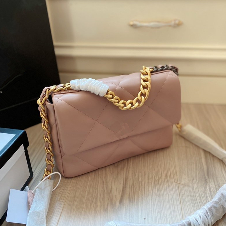 

Gift Box Package Genuine Leather Bag Luxury Nu 19 Gold Tone Flap Bag tradingbear