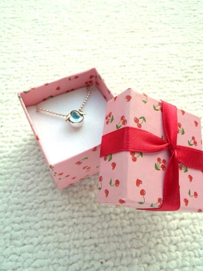 

DoreenBeads Jewelry Box Wholesale Packaging Pink Red Ribbon Cherry Ring Earrings Jewelry Gift Box Display 5*5*3.8cm 1 Piece